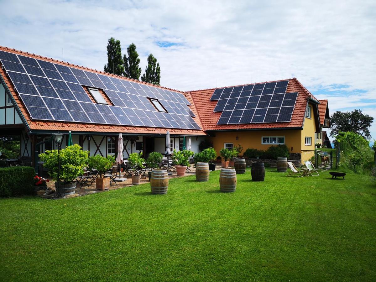 Weingut Albert, Familie Cramer Acomodação com café da manhã Kitzeck im Sausal Exterior foto